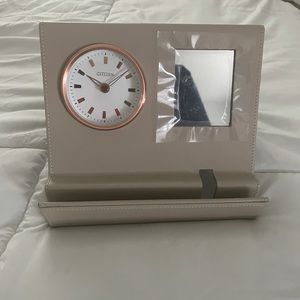 Citizens Watch Desk Clock & Cellphone Holder